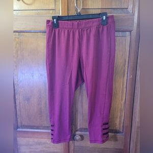 Catherine's Active Capri Pants~